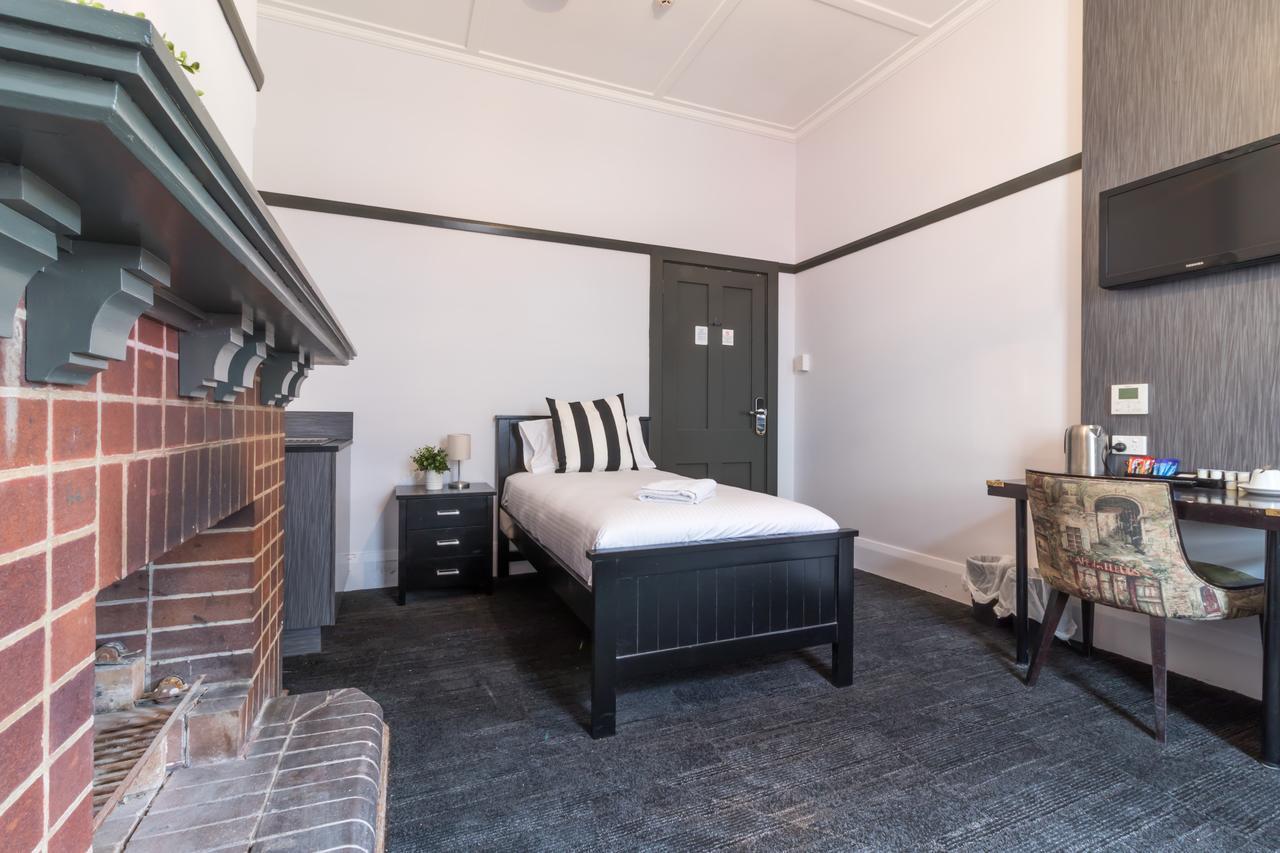 Royal Hotel Ryde Sydney Buitenkant foto