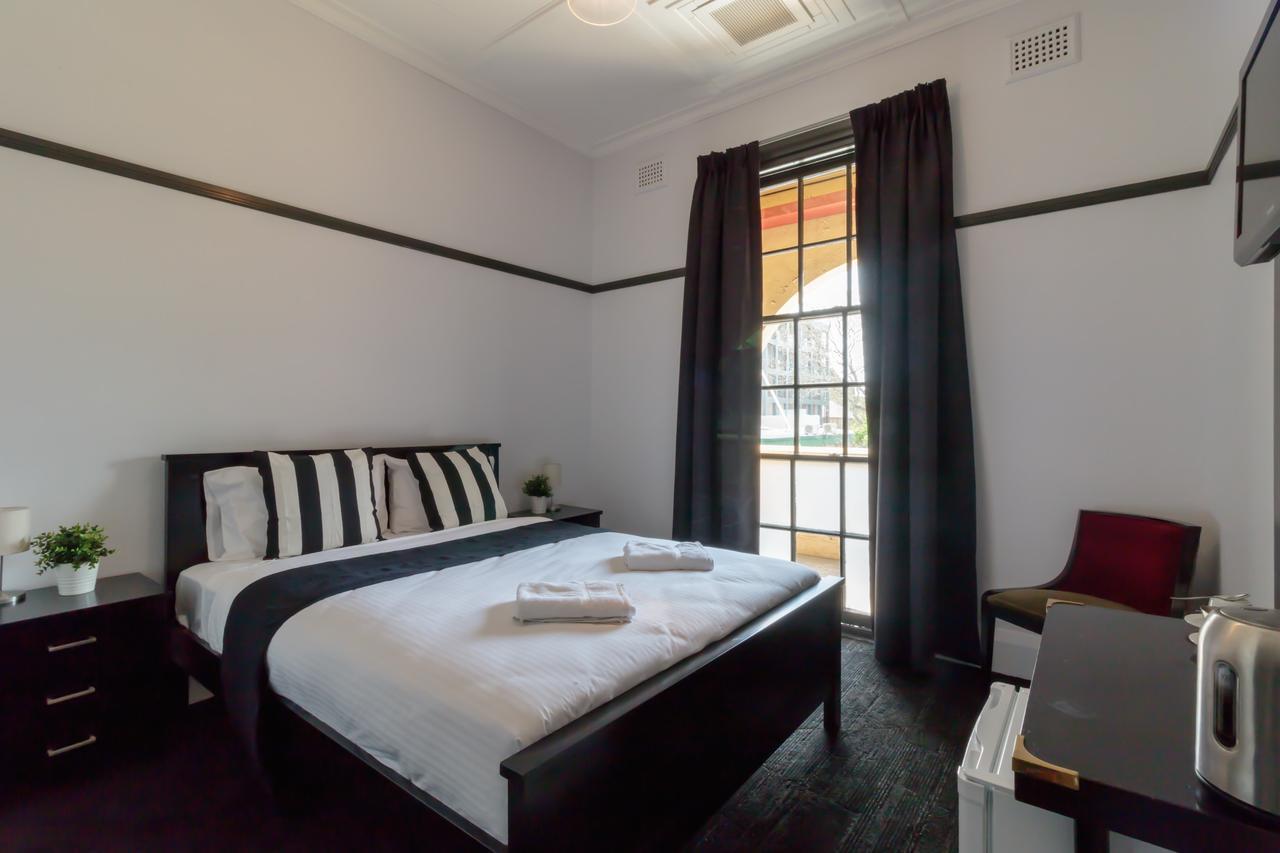 Royal Hotel Ryde Sydney Buitenkant foto